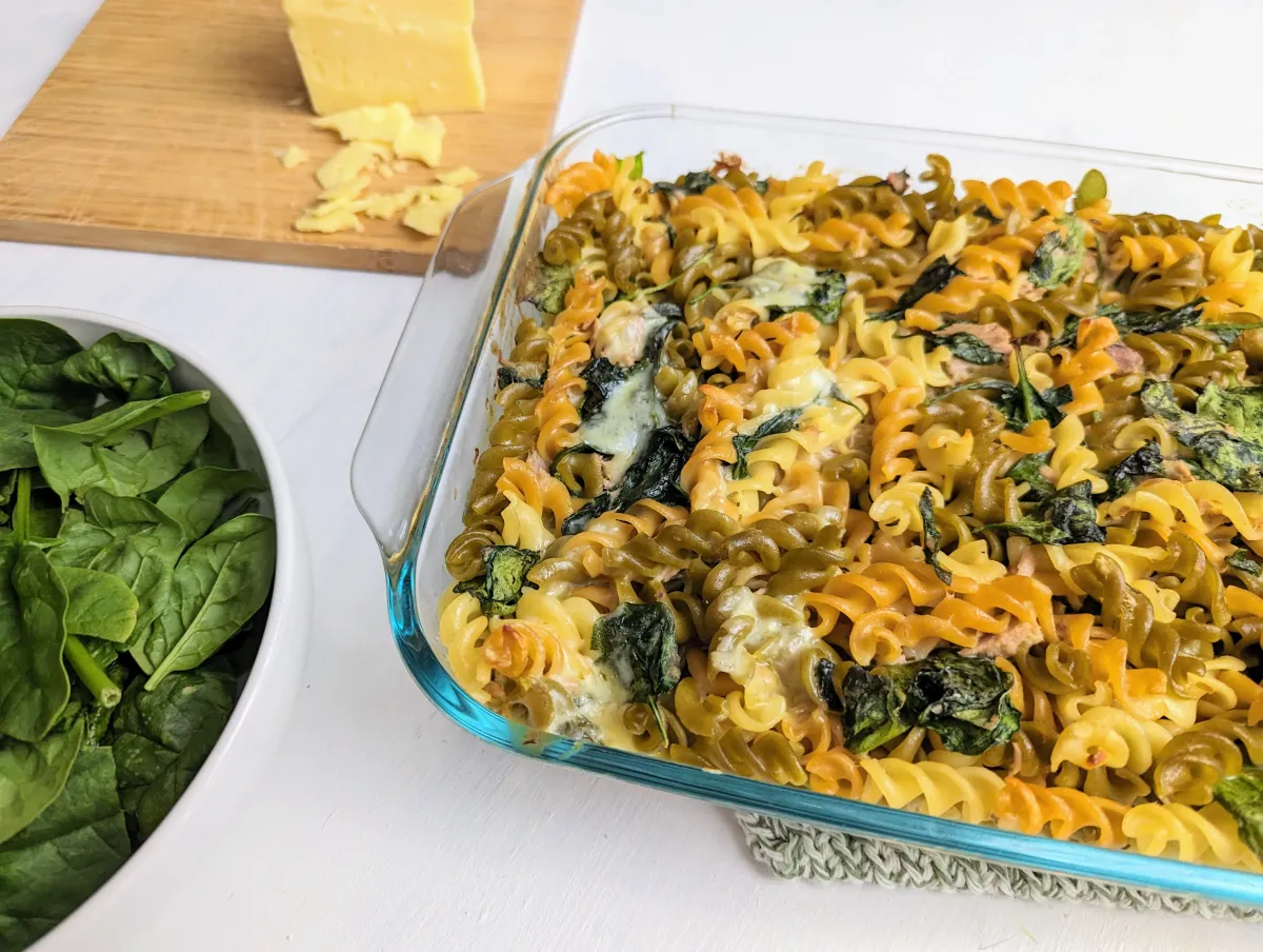 Tuna Mac and Cheese Casserole