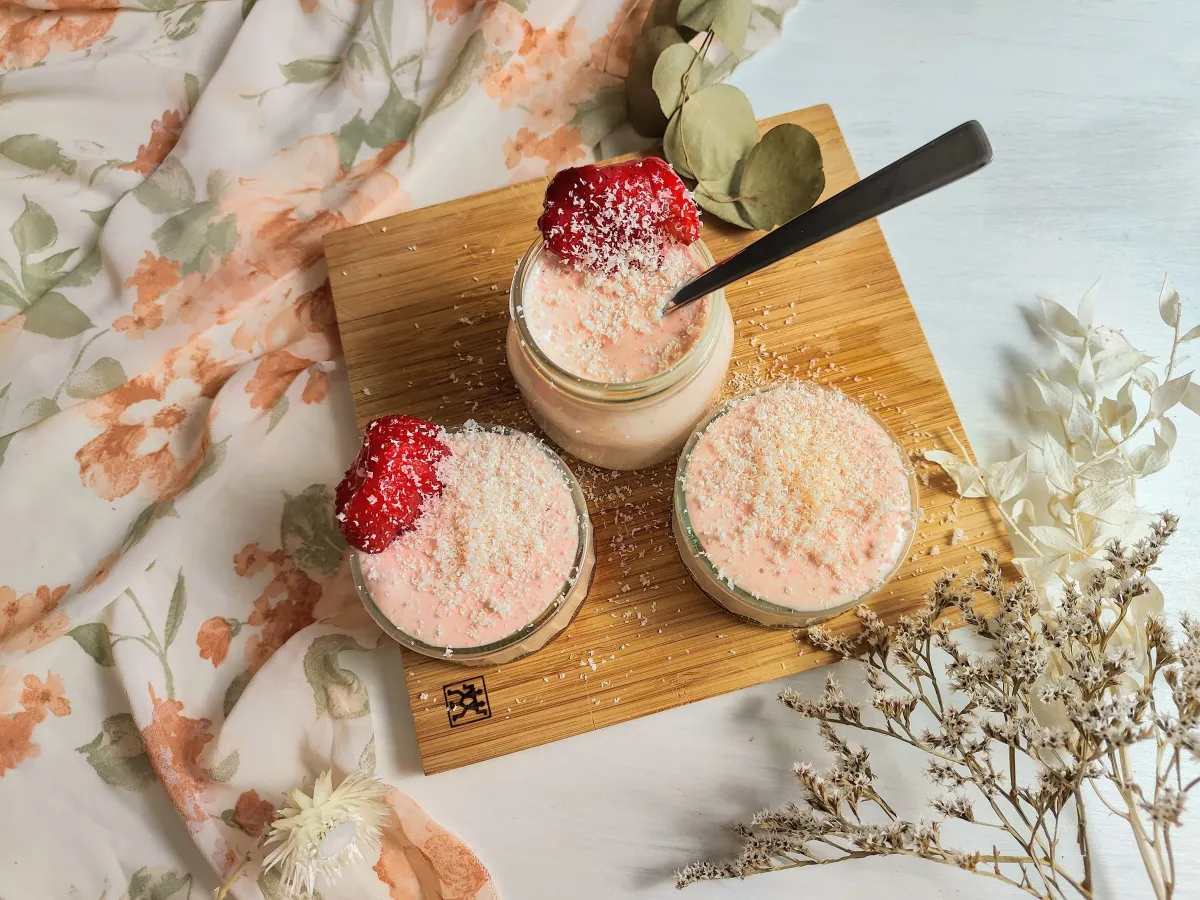 Strawberries and Cream Overnight Oats